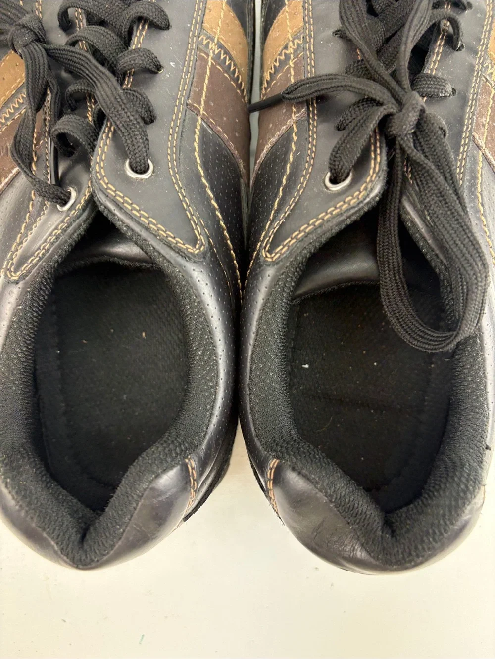 American‎ Eagle Sneakers Mens 11